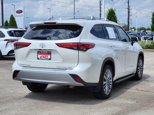 2021 Toyota Highlander Platinum