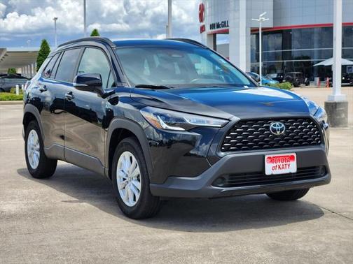 2024 Toyota Corolla Cross LE