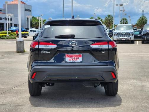 2024 Toyota Corolla Cross LE