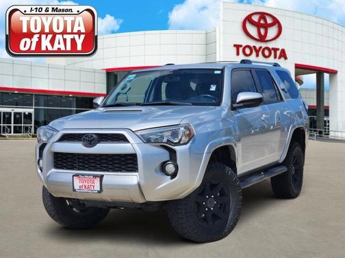 Classic Silver Metallic 2018 Toyota 4Runner TRD Off Road