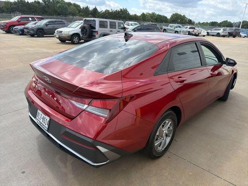 Ultimate Red 2024 Hyundai ELANTRA SE