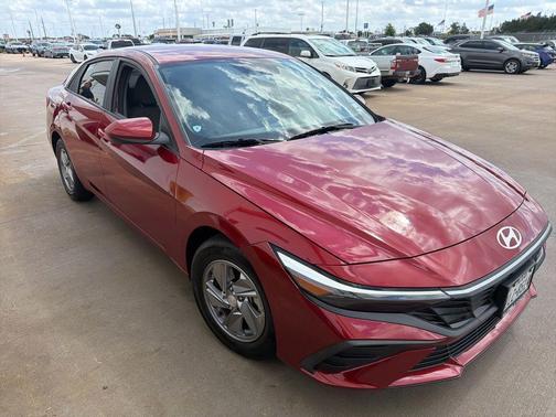 Ultimate Red 2024 Hyundai ELANTRA SE