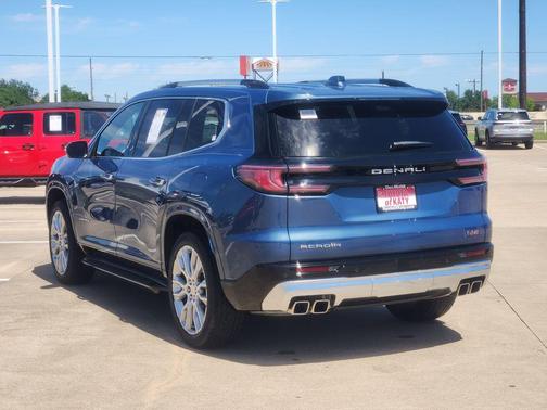 2024 GMC Acadia Denali