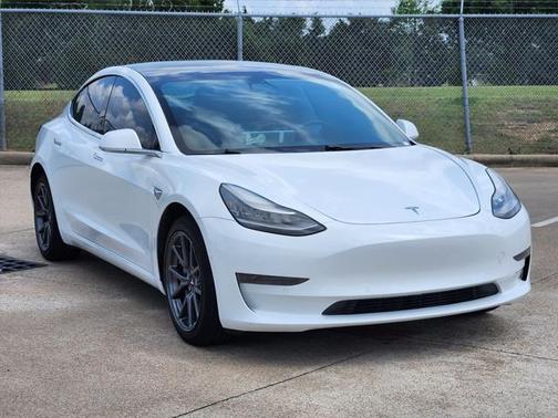 2019 Tesla Model 3 Standard Range Plus