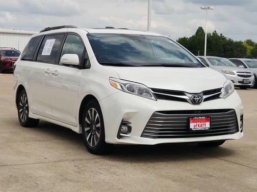 Pearl 2019 Toyota Sienna Limited Premium