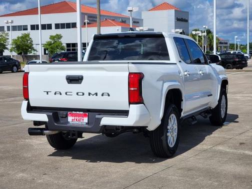 2025 Toyota Tacoma SR5