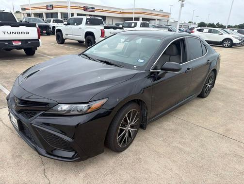 Midnight Black Metallic 2023 Toyota Camry SE
