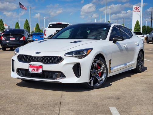 Snow White Pearl 2019 Kia Stinger GT2