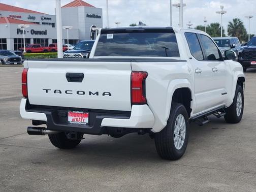 2025 Toyota Tacoma SR5