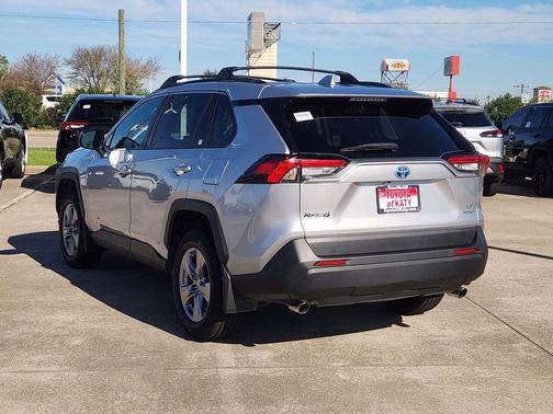 2024 Toyota RAV4 Hybrid LE