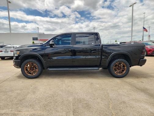 Diamond Black Crystal Pearlcoat 2021 RAM 1500 Rebel