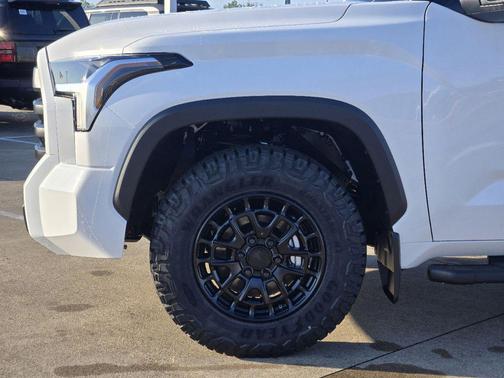 Ice 2025 Toyota Tundra SR5