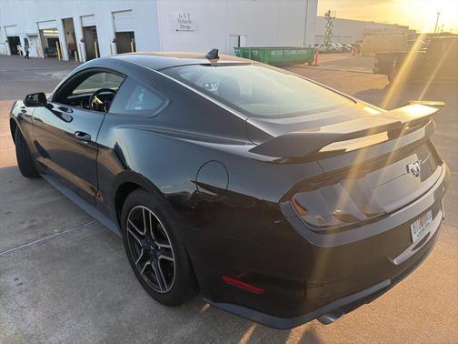 2020 Ford Mustang EcoBoost