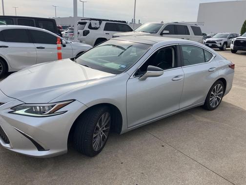 2019 Lexus ES 350 Base