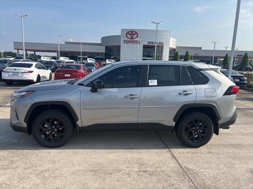 2025 Toyota RAV4 LE