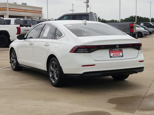 Platinum White Pearl 2024 Honda Accord EX
