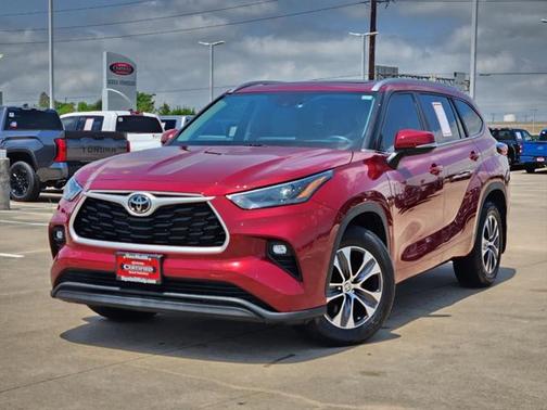 2023 Toyota Highlander XLE