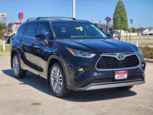 2026 Toyota Highlander Hybrid Platinum