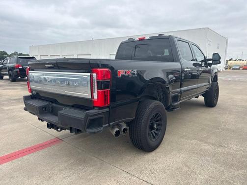 Agate Black Metallic 2024 Ford F-250 Platinum