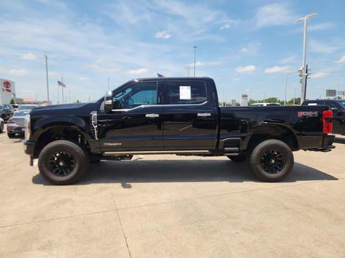 Agate Black Metallic 2024 Ford F-250 Platinum