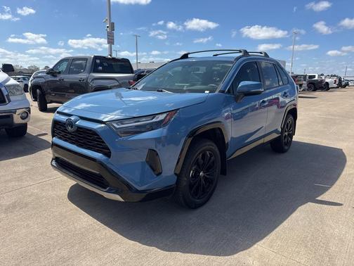 2024 Toyota RAV4 Hybrid SE