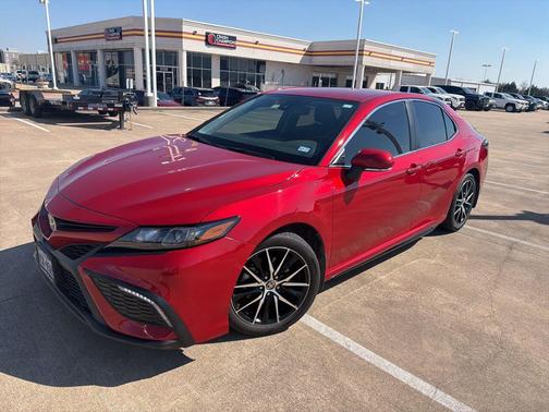 2024 Toyota Camry SE