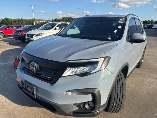 Grey 2022 Honda Pilot AWD Black Edition
