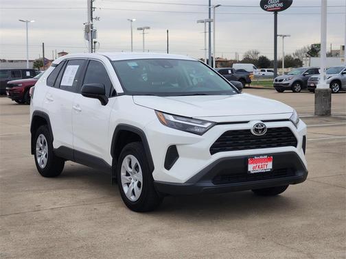 2024 Toyota RAV4 LE
