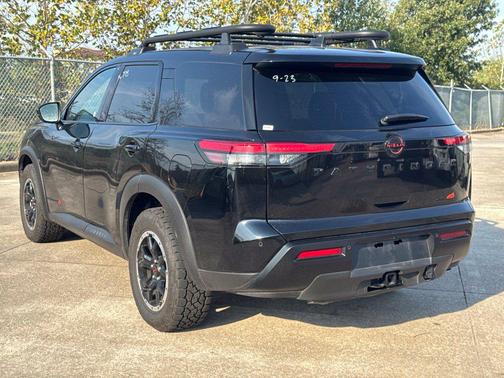 Super Black 2026 Nissan Pathfinder Rock Creek