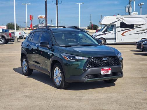 2025 Toyota Corolla Cross LE