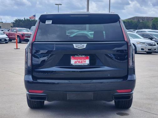 Dark Moon Blue Metallic 2021 Cadillac Escalade Sport