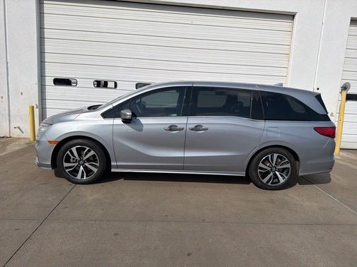 2019 Honda Odyssey Elite