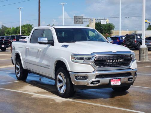 Ivory White Tri-Coat Pearlcoat 2020 RAM 1500 Limited