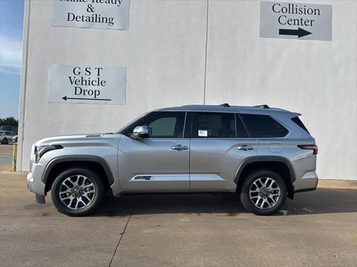 2025 Toyota Sequoia Base