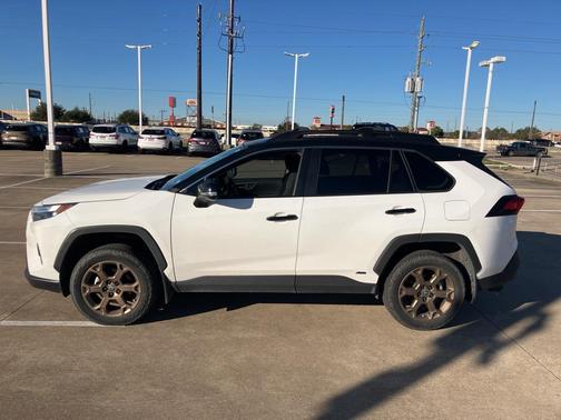 2024 Toyota RAV4 Hybrid Woodland Edition