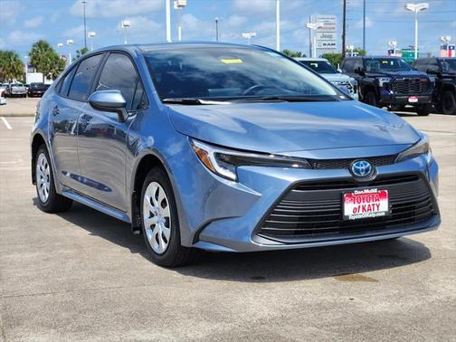 2025 Toyota Corolla Hybrid LE