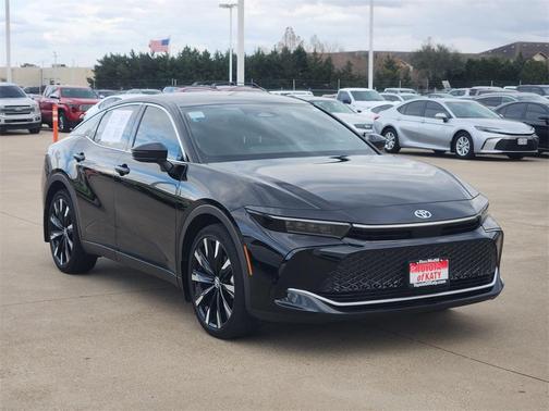 2023 Toyota Crown Platinum