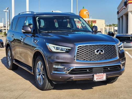 2023 INFINITI QX80 Luxe