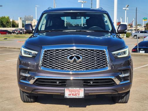 2023 INFINITI QX80 Luxe