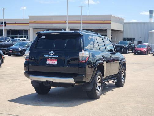 Midnight Black Metallic 2022 Toyota 4Runner TRD Off Road