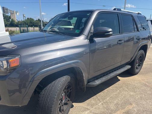 Magnetic Gray Metallic 2021 Toyota 4Runner SR5 Premium