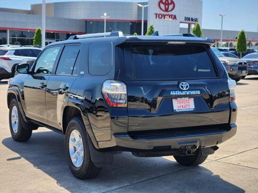 2024 Toyota 4Runner SR5