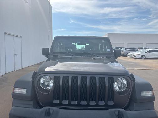 2020 Jeep Wrangler Sport