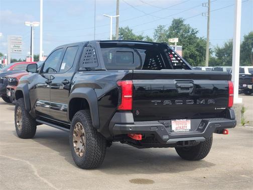 2025 Toyota Tacoma Hybrid Trailhunter