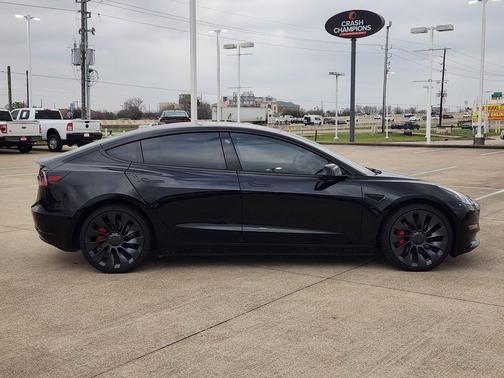 2023 Tesla Model 3 Performance