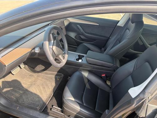 2023 Tesla Model 3 Performance