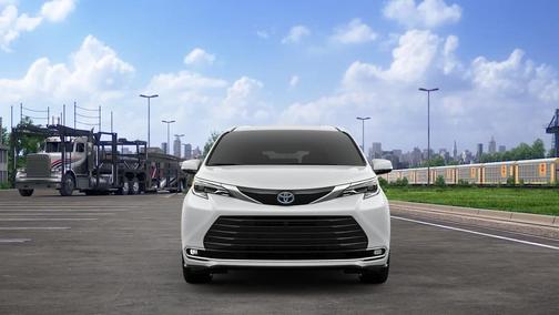 2025 Toyota Sienna Platinum