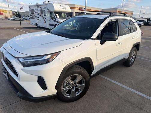 2025 Toyota RAV4 Hybrid LE