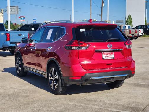 2017 Nissan Rogue SL