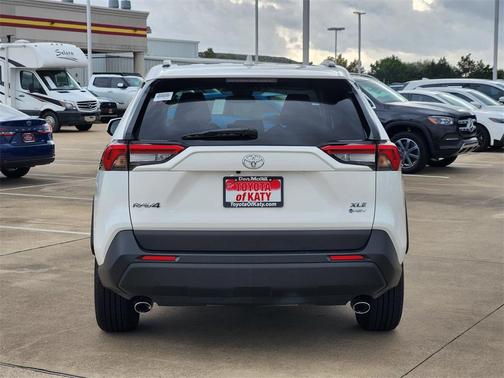 2025 Toyota RAV4 Hybrid XLE